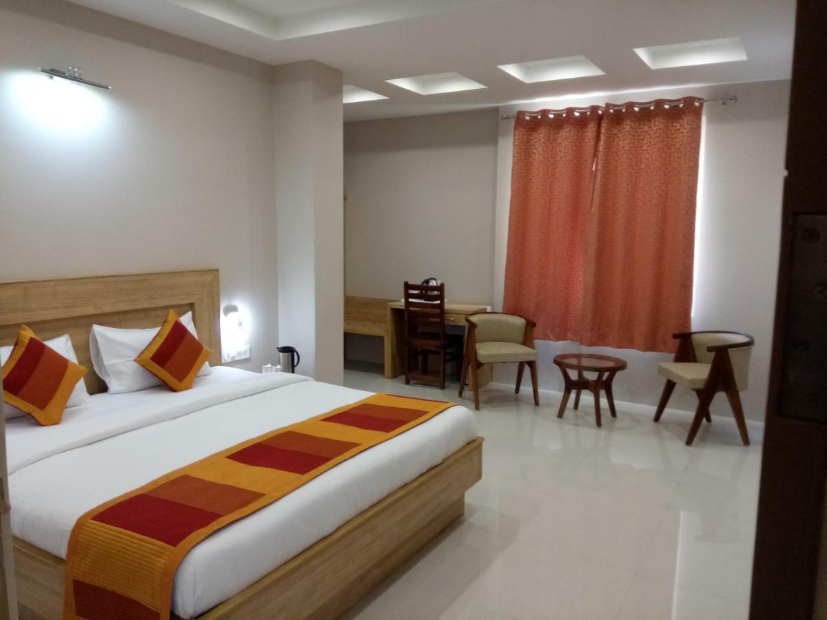 Hotel The Lighthouse Jaipur Exteriör bild