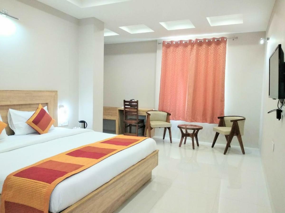 Hotel The Lighthouse Jaipur Exteriör bild
